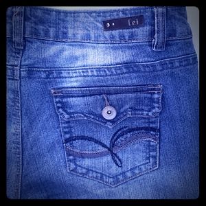 L.e.i Ashley low rise boot cut jeans